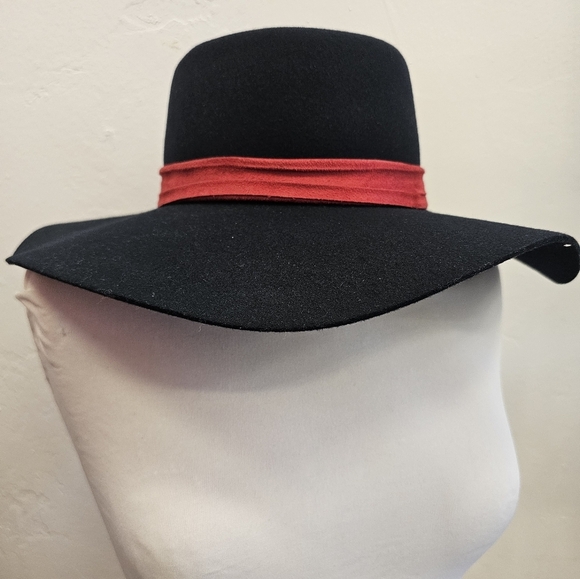 Hat, wool, navy, accessories, girly, casual , travel, beach, vacation - Picture 2 of 7